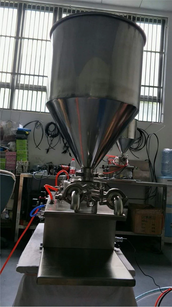 Pneumatic Oil Filling Machine