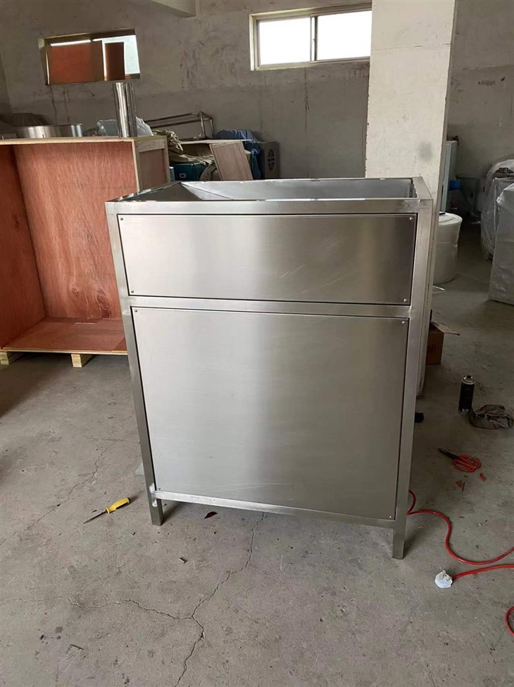 Onion Peeling Machine